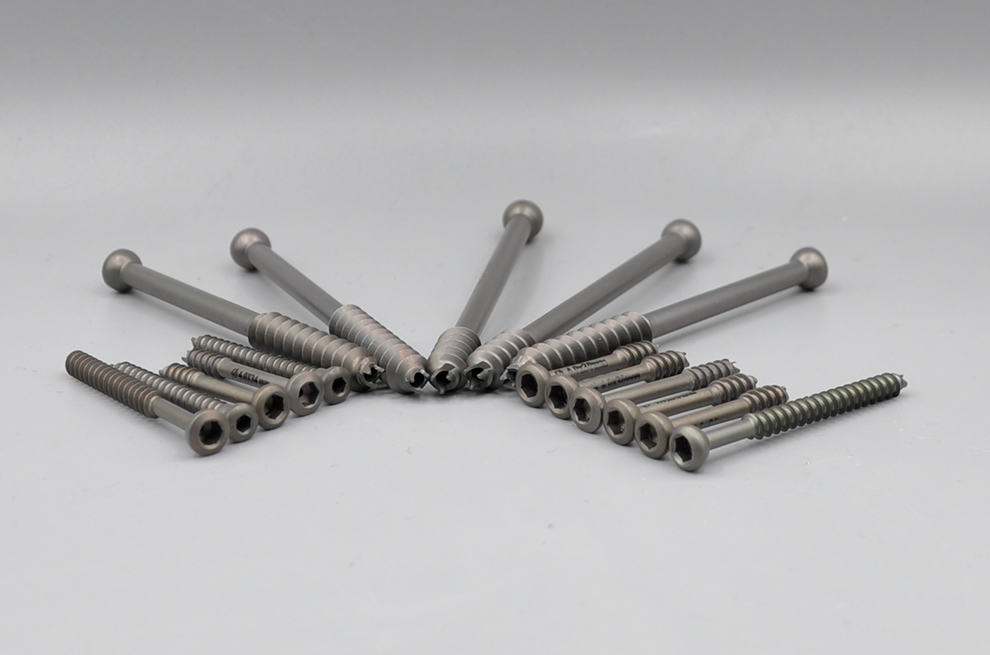 What Are Orthopedic Plates And Screws Made Of? Aysam